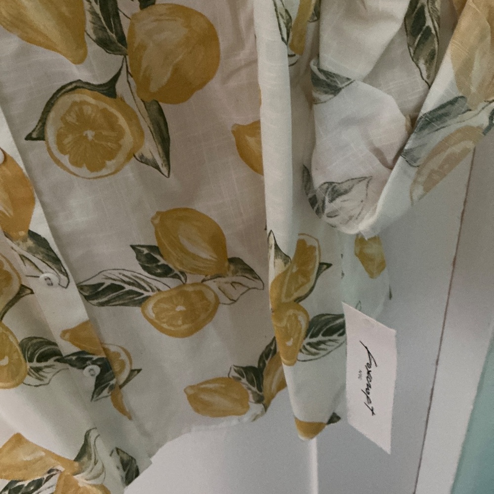 Foxcroft Lemon Print Tunic-Length Button-Down Shirt, 18W, NWT - Picture 3 of 6